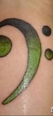 fotó a basszusgitáros tetoválásról, keltezés: 07.07.2018 №058 - Bass Key Tattoo -