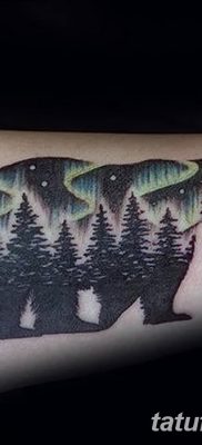 fotó egy jegesmedve tetoválásról, dátum: 2017.12.03., 115 - fehér medve tetoválás -