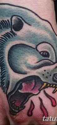 fotó egy jegesmedve tetoválásról, kelt 2017.12.03. №121 - fehér medve tetoválás -