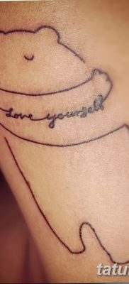 fotó egy jegesmedve tetoválásról, kelt 2017.12.03., 006 - fehér medve tetoválás - 12323