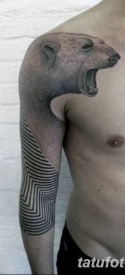 fotó egy jegesmedve tetoválásról, dátum: 2017.12.03. №036 - fehér medve tetoválás -