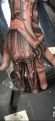 fotó a biomechanikai tetoválásról, kelt 2017. augusztus 15 -én №150 - Biomechanika tetoválás_