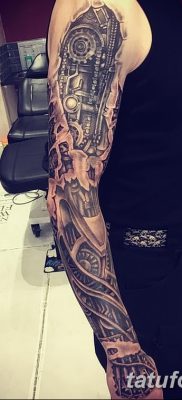 fotó a biomechanikai tetoválásról, kelt 2017. 08. 15 -én №015 - Biomechanika tetoválás_