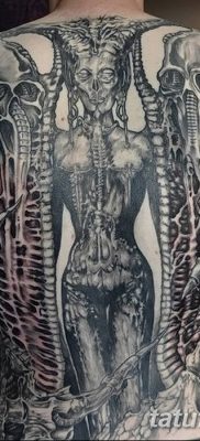 fotó a biomechanikai tetoválásról, kelt 2017. 08. 15 -én №019 - Biomechanika tetoválás_