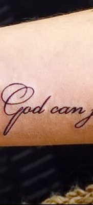 Fénykép a tetoválásról Isten az én bírám - 25052017 - példa - 027 A tetováló Isten a bírám