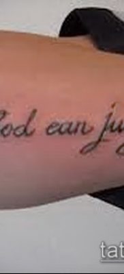 Fotó a tetoválásról Isten az én bírám - 25052017 - példa - 038 A tetováló Isten a bírám