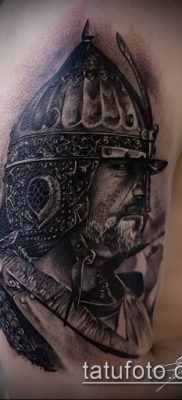 fotó egy erős férfi tetoválásról (érték) - példa rajz - 006