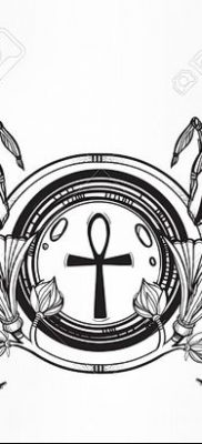 fotó egy imádkozó sáska tetoválásról, 2018. 04. 20. №016 - sáska tetoválás - 357335 3636