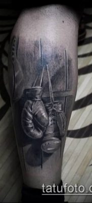 019. fotó tetoválás bokszkesztyű (tetoválás) (érték)