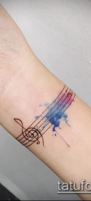 صورة لسوار الوشم (قيمة) - مثال على تصميم وشم مثير للاهتمام - 047