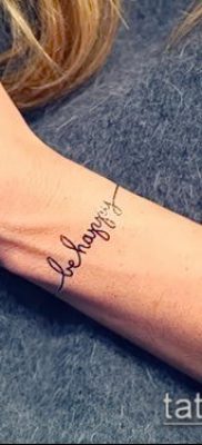 صورة لسوار الوشم (قيمة) - مثال على تصميم وشم مثير للاهتمام - 017