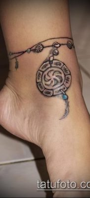 صورة لسوار الوشم (قيمة) - مثال على تصميم وشم مثير للاهتمام - 012