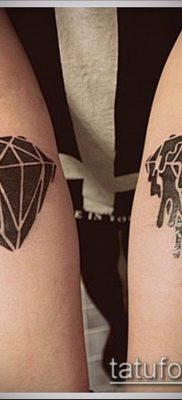 A # 65 gyémánttetoválás a minta méltó változata, amely könnyen használható gyémánttetoválásként történő feldolgozásra és alkalmazásra