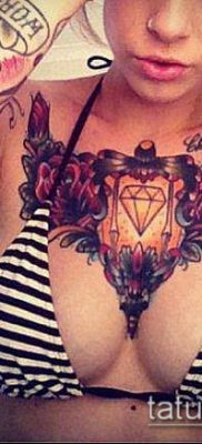 A gyémánttetoválás # 950 a minta hűvös változata, amely könnyen használható a nyakon lévő gyémánttetoválás feldolgozásához és alkalmazásához