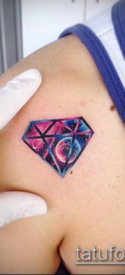 gyémánttetoválás 327. szám - a minta hűvös változata, amely jól használható változtatásra és gyémánttetoválásként a gyomorra