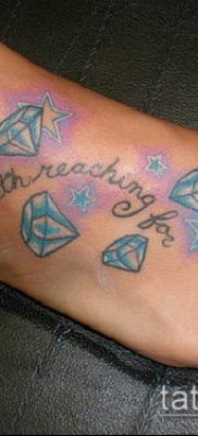 A gyémánttetoválás # 767 a minta méltó változata, amely könnyen használható felülvizsgálatra és gyémánttetoválásként az ujjra