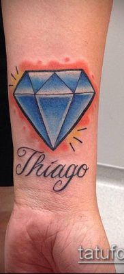 A 12 -es számú gyémánttetoválás a minta hűvös változata, amely jól használható változtatásra és gyémánttetoválásként a karra