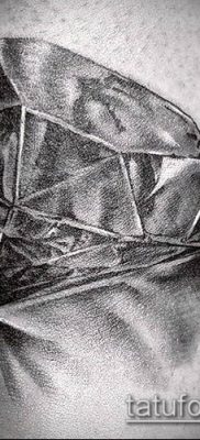 A gyémánttetoválás # 732 a minta hűvös változata, amely sikeresen használható a gyémánt csuklón történő átalakítására és tetoválásként való alkalmazására