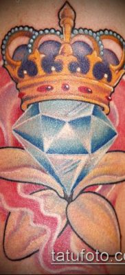 A 88 -as számú gyémánttetoválás a minta méltó változata, amely jól használható a nyakon lévő gyémánttetoválás feldolgozásához és alkalmazásához