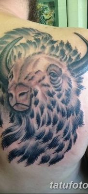 fotó egy bivaly tetoválásról, kelt 2018. 04. 16 -án №019 - Buffalo Tattoo -