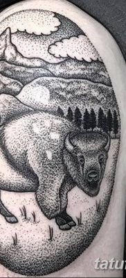 fotó egy bivaly tetoválásról, kelt 2018. 04. 16 -án №028 - Buffalo Tattoo -