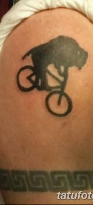 fotó egy bivaly tetoválásról, kelt 2018. 04. 16 -án №059 - Buffalo Tattoo -