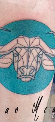 fotó egy bivaly tetoválásról, kelt 2018. 04. 16 -án №070 - Buffalo Tattoo -
