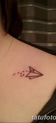 fotó a tetoválásról Papírrepülőgép 2018.01.23 -tól №139 - tetoválópapír repülőgép -