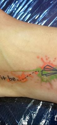 fotó a tetoválásról Papírrepülőgép 2018.01.23 -tól №012 - tetoválópapír repülőgép -