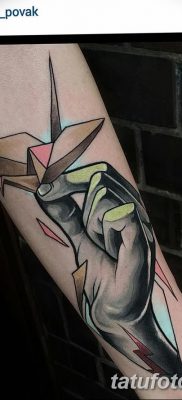 fotó a tetoválásról Papírrepülőgép 2018.01.23 -tól №028 - tetoválópapír repülőgép -