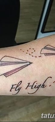 fotó a tetoválásról Papírrepülőgép 2018.01.23 -tól №037 - tetoválópapír repülőgép -