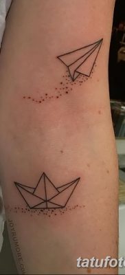 fotó a tetoválásról Papírrepülőgép 2018.01.23 -tól №052 - tetoválópapír repülőgép -