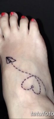 fotó a tetoválásról Papírrepülőgép 2018.01.23 -tól №061 - tetoválópapír repülőgép -