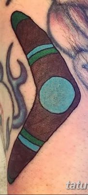 fotó a bumeráng tetoválásról, kelt 2017.12.10. №019 - bumeráng tetoválás -