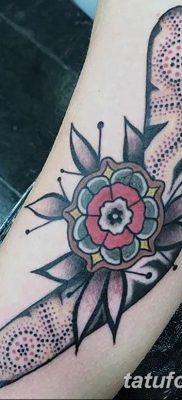 fotó a bumeráng tetoválásról, kelt 2017.12.10. №031 - bumeráng tetoválás -