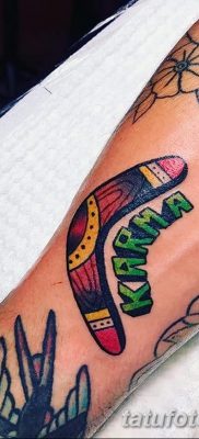 fotó a bumeráng tetoválásról, 2017.12.10. №033 - bumeráng tetoválás -