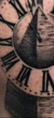 fotó tetováló óra és piramis, 2018. 08. 08. №025 - tetováló óra és piramis -