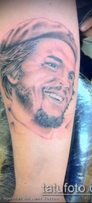 CHE GEWAR TETTOO No. 413 - a minta egyedi változata, amely könnyen használható Che Guevara karon történő megváltoztatására és tetoválására