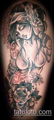 tetováló férfi fotó (érték) - példa egy érdekes tetoválási rajzra - 001