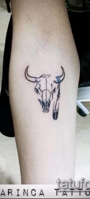 bika koponya tetoválás fotó (érték) - példa egy érdekes tetoválási rajzra - 029