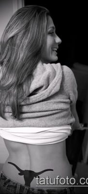 bika koponya tetoválás fotó (érték) - példa egy érdekes tetoválási rajzra - 014