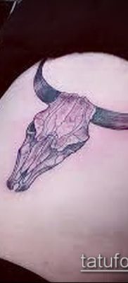 bika koponya tetoválás fotó (érték) - példa egy érdekes tetoválási rajzra - 001