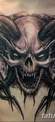 fotó egy kecske koponya tetoválásról, keltezve 2017. 09. 20 -án №066 - kecske koponya tetoválás -