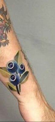 fotó áfonyás tetoválásról, kelt 2017.08.21., 004 - Áfonyatetoválás -