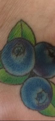 fotó áfonyás tetoválásról, kelt 2017.08.21 -én №046 - Áfonyás tetoválás -