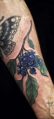 fotó áfonyás tetoválásról, kelt 2017.08.01. №060 - Áfonyás tetoválás -
