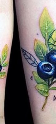 fotó áfonyás tetoválásról, kelt 2017.08.21 -én №066 - Áfonyás tetoválás -