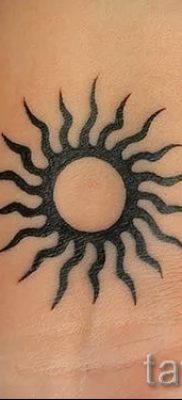 fénykép egy fekete nap tetoválásról egy cikkhez a fekete nap tetoválás jelentéséről - tatufoto.ru - 48