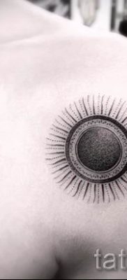 fotó fekete nap tetoválásról egy cikkhez a fekete nap tetoválás jelentéséről - tatufoto.ru - 19