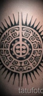 fotó a fekete nap tetoválásról egy cikkhez a fekete nap tetoválás jelentéséről - tatufoto.ru - 7